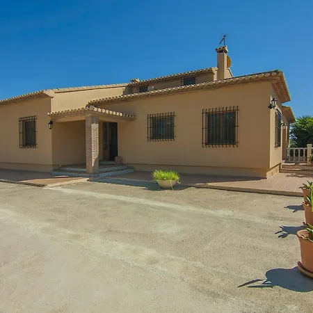 Villas Guzman - Vinyes Villa