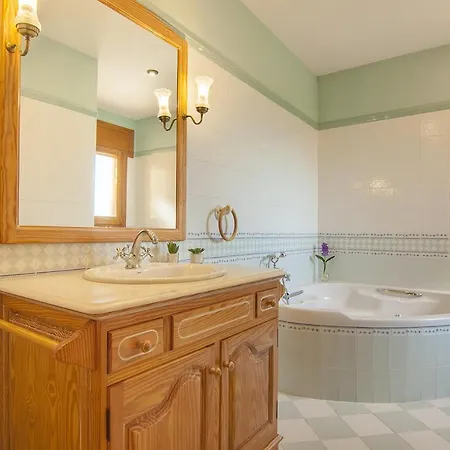 Villa Villas Guzman - Vinyes *